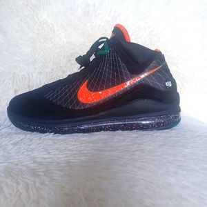 NIKE LEBRON 7 A&M university